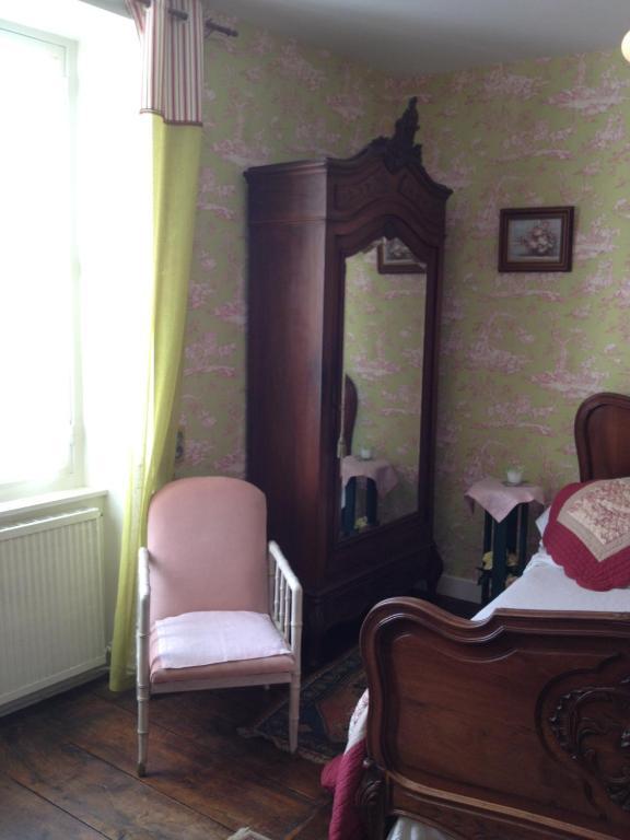 Domaine De La Dame De Lauriere Bed & Breakfast Solignac Phòng bức ảnh
